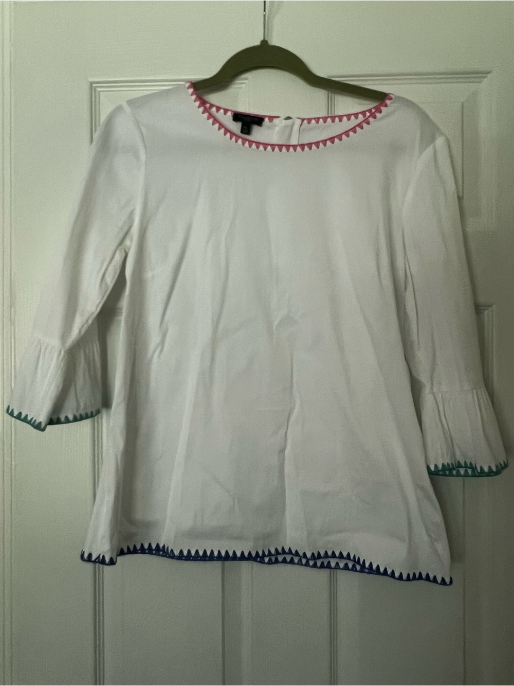 Talbots Women’s White 3/4 Sleeve Round Neck Zip Back Embroidered Blouse M